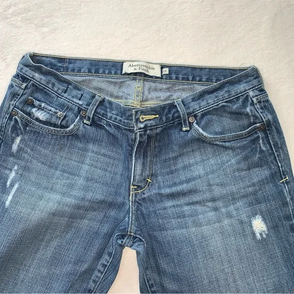 Abercrombie and Fitch Erin Distressed Mid Rise 90’s Jeans Size 6 S (short) blue - Picture 14 of 15